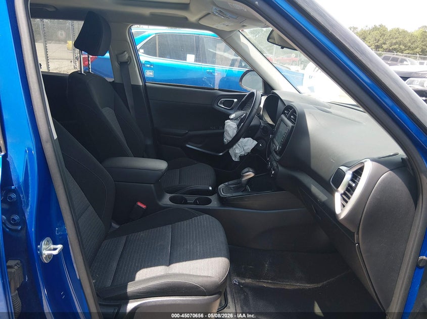 2021 KIA SOUL auction photo 5