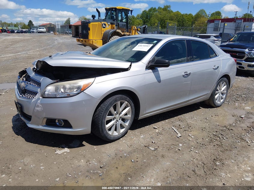 2013 CHEVROLET MALIBU auction photo 2