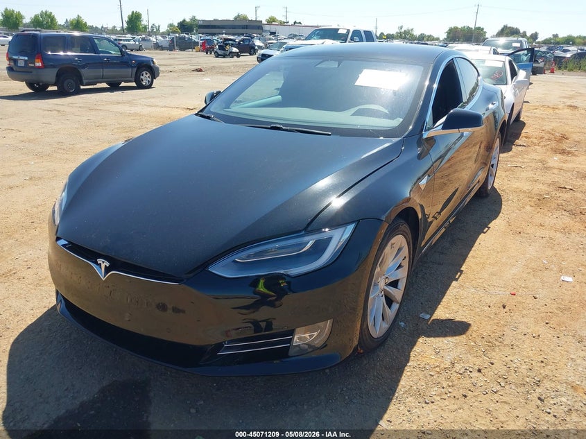 Vin: 5yjsa1e20jf293701, lot: 45568763, tesla model s 100d/75d/p100d 20182