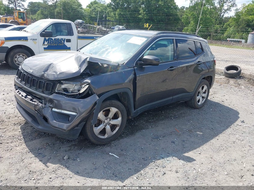 2018 Jeep Compass Latitude 4x4 3C4NJDBB2JT103238 photo 1