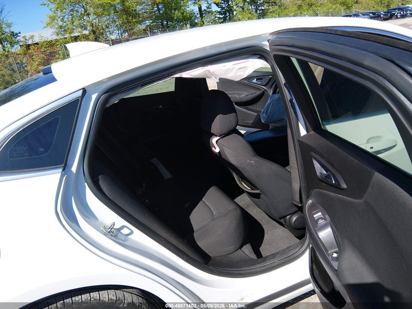 2021 CHEVROLET MALIBU auction photo 8