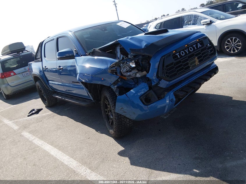 2019 TOYOTA TACOMA TRD SPORT