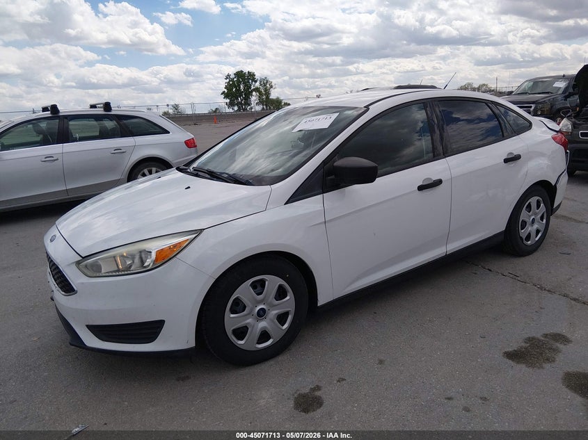 Vin: 1fadp3e2xgl362179, lot: 45569267, ford focus s 20162