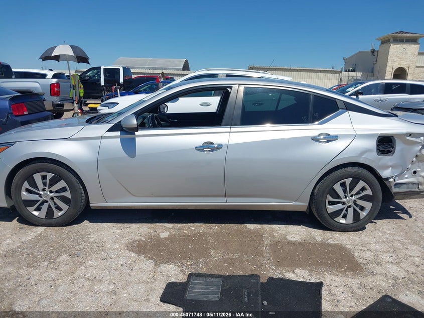 AtlanticExpress - Nissan Altima