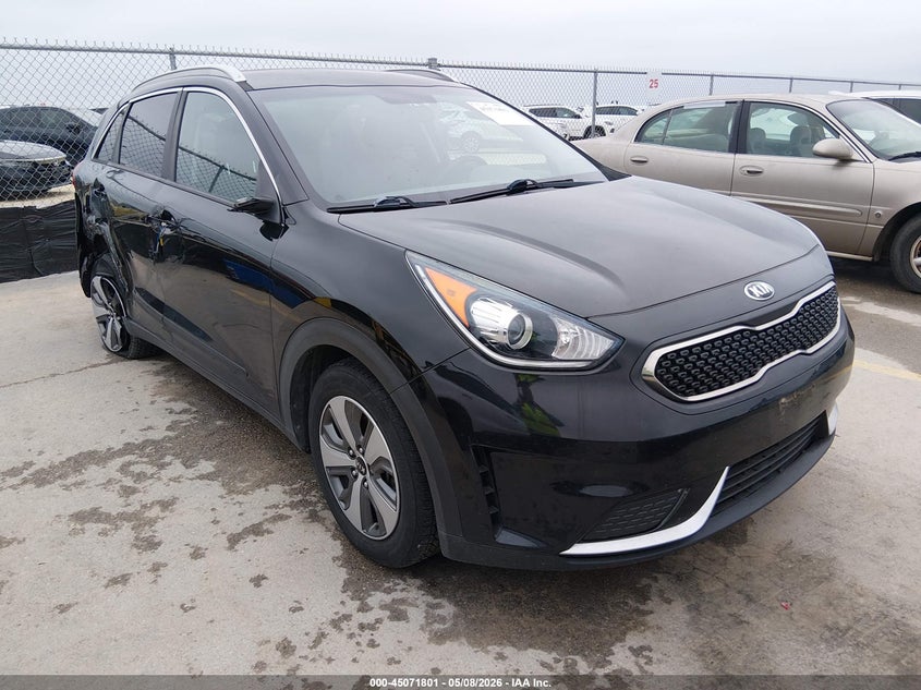 Vin: kndcb3lcxk5249328, lot: 45569355, kia niro lx 2019 img_1