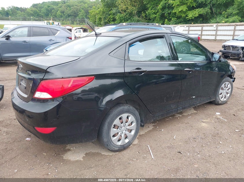 2017 HYUNDAI ACCENT auction photo 4
