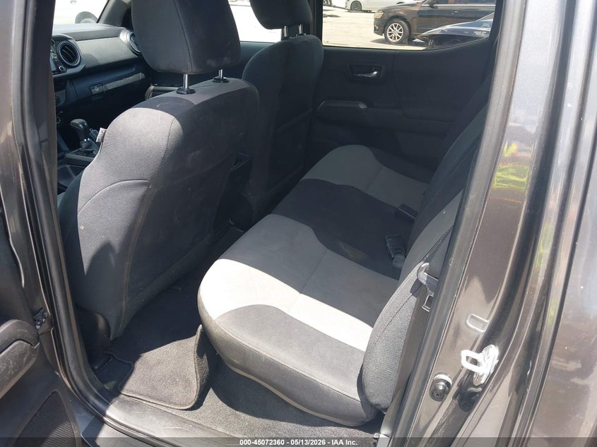 VIN 3TYCZ5AN7NT077046 2022 TOYOTA TACOMA TRD SPORT