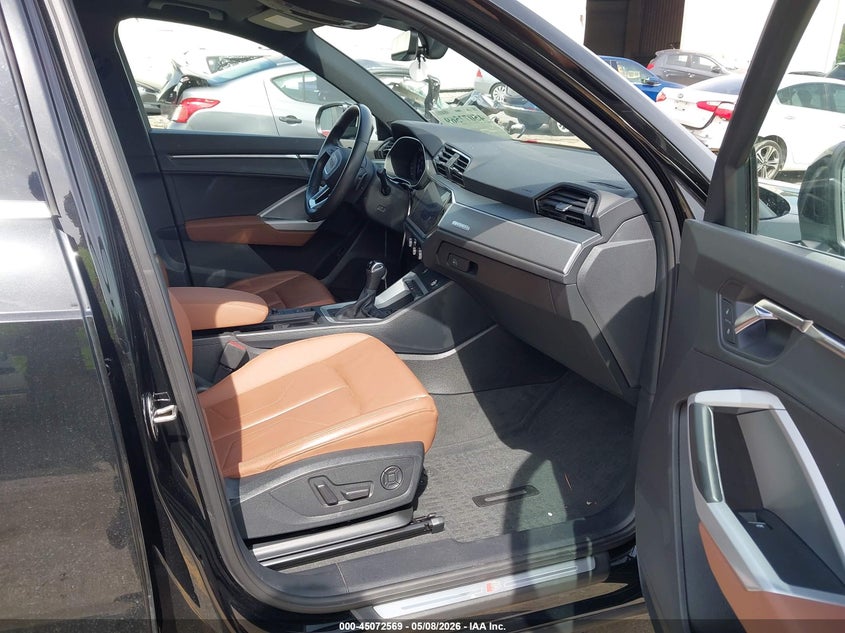 AUDI Q3 - zdjęcie 5