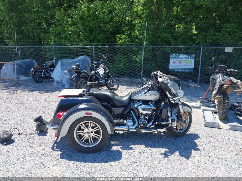 2019 Harley-Davidson Flhtcutg VIN: 1HD1MAF17KB860739 Lot: 45073694