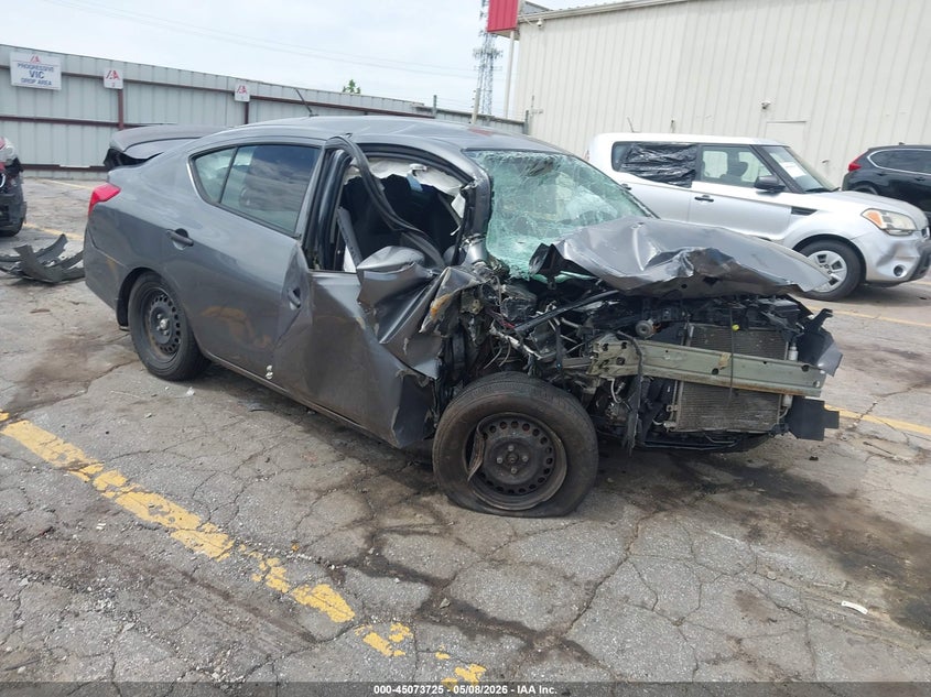 2017 NISSAN VERSA 1.6 S+