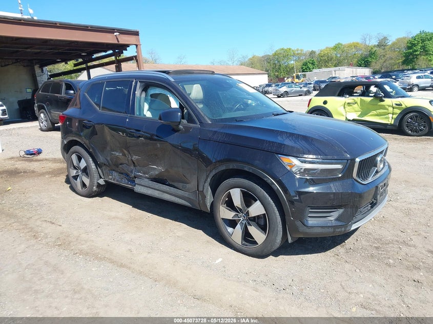 2019 VOLVO XC40 T5 MOMENTUM/T5 R-DESIGN