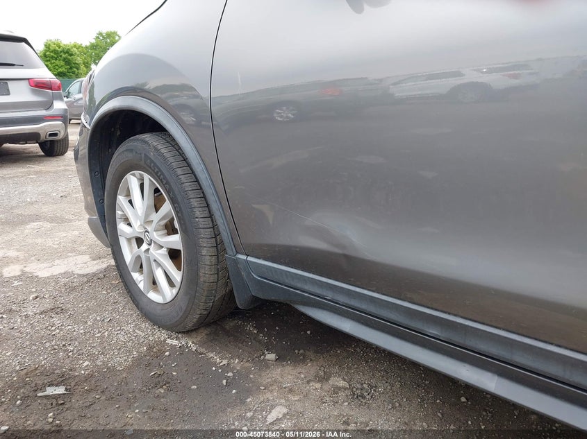 VIN KNMAT2MV6JP536070 2018 NISSAN ROGUE SV