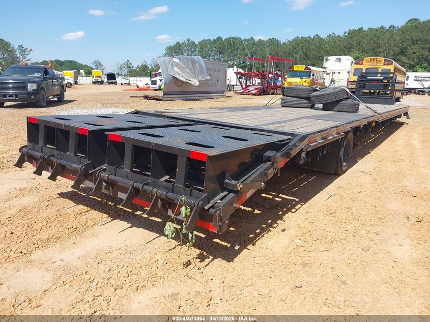 2025 DAVIDSON TRAILERS LLC 40' GOOSENECK TRAILER auction photo 4