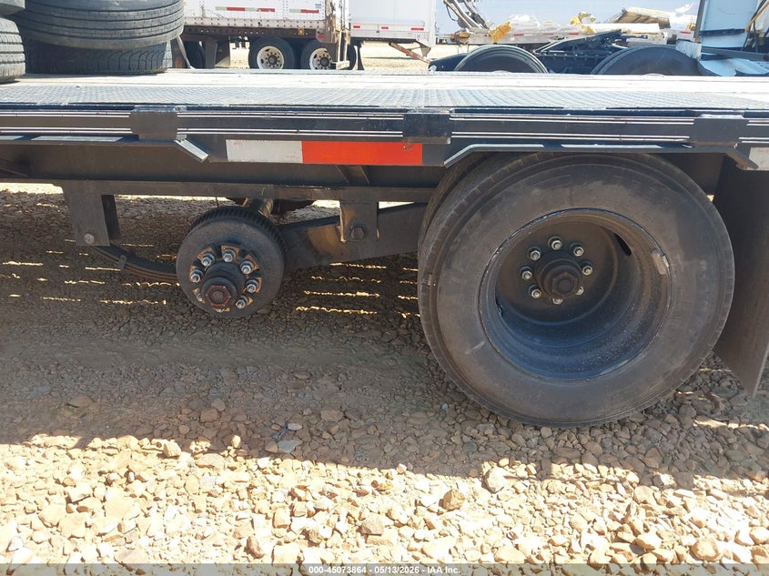 2025 DAVIDSON TRAILERS LLC 40' GOOSENECK TRAILER auction photo 7