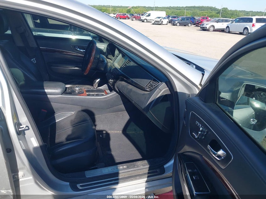 2015 KIA K900 auction photo 5