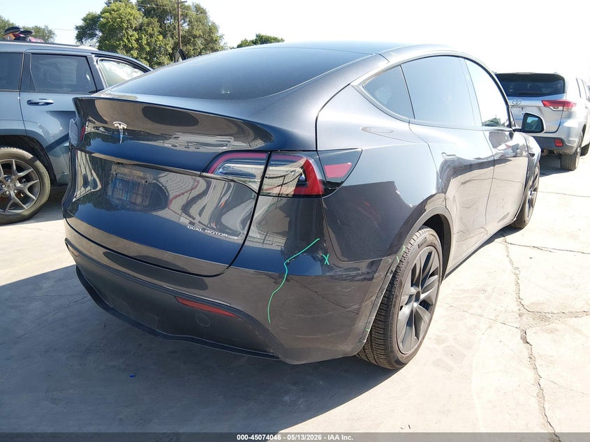 2025 TESLA MODEL Y auction photo 4