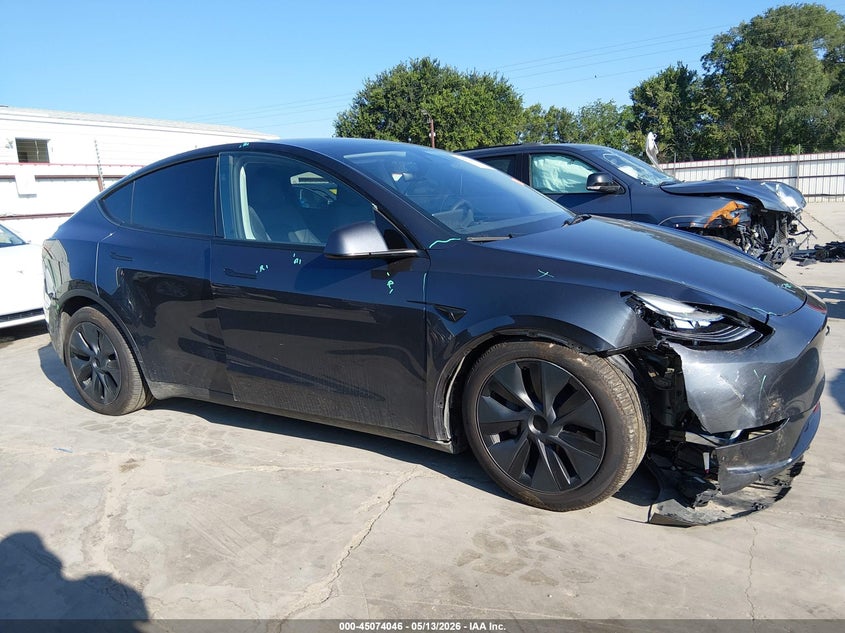 2025 TESLA MODEL Y auction photo 6