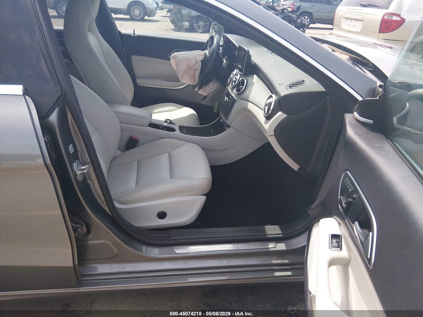 2014 MERCEDES-BENZ CLA 250 auction photo 5