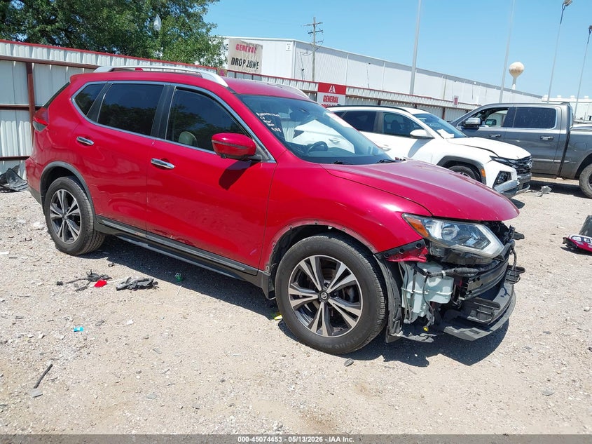 2017 NISSAN ROGUE SL