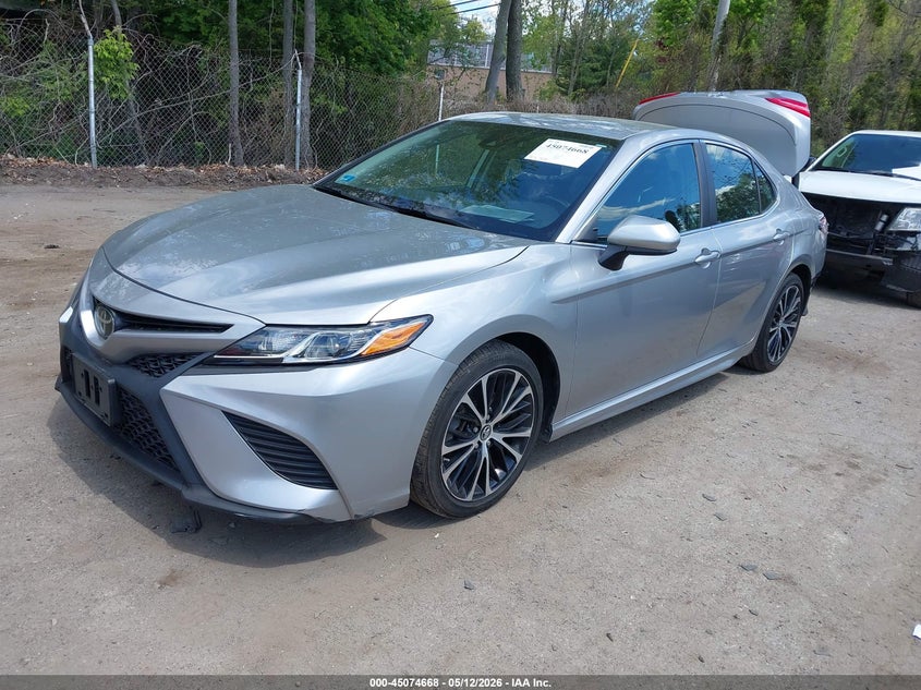 2019 TOYOTA CAMRY auction photo 2