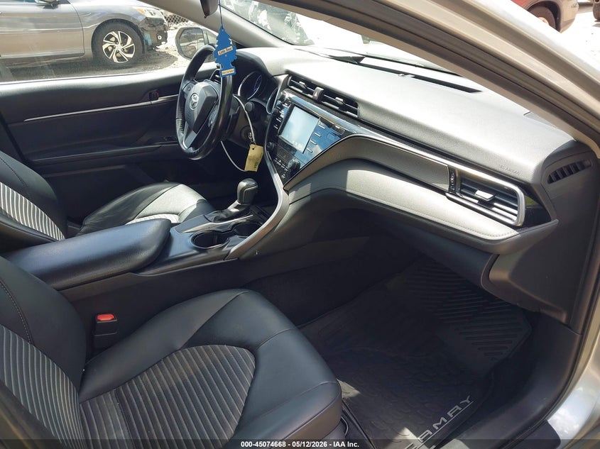2019 TOYOTA CAMRY auction photo 5
