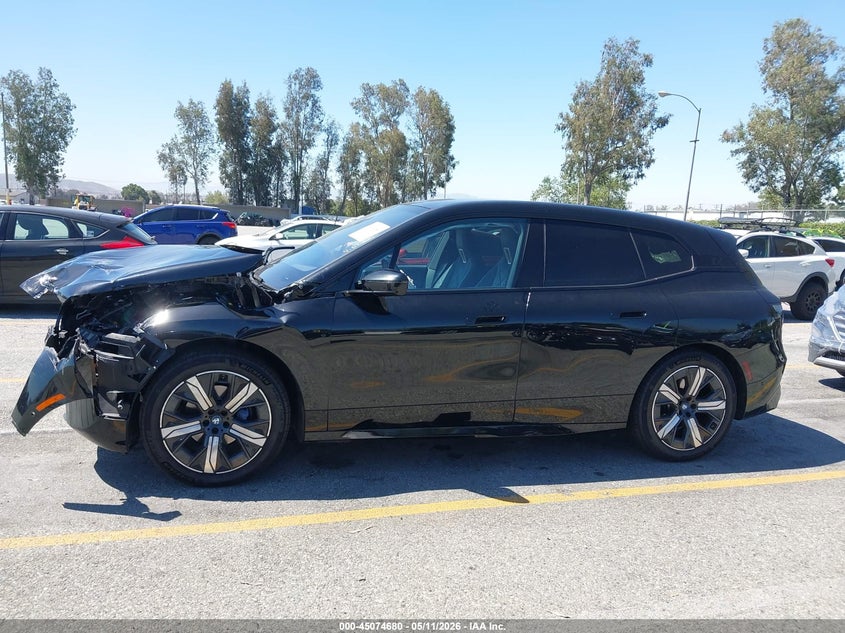 2023 BMW Ix xDrive50 VIN: WB523CF01PCM54870 Lot: 45074680