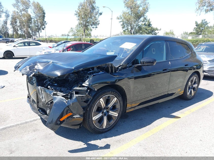 Vin: wb523cf01pcm54870, lot: 45572234, bmw ix xdrive50 20232