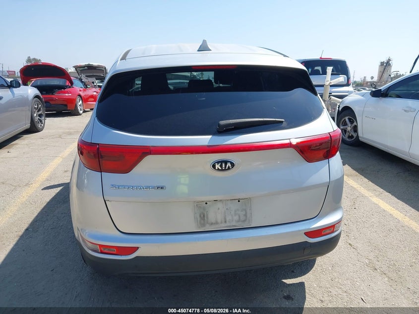VIN KNDPM3AC5K7610807 2019 KIA SPORTAGE LX