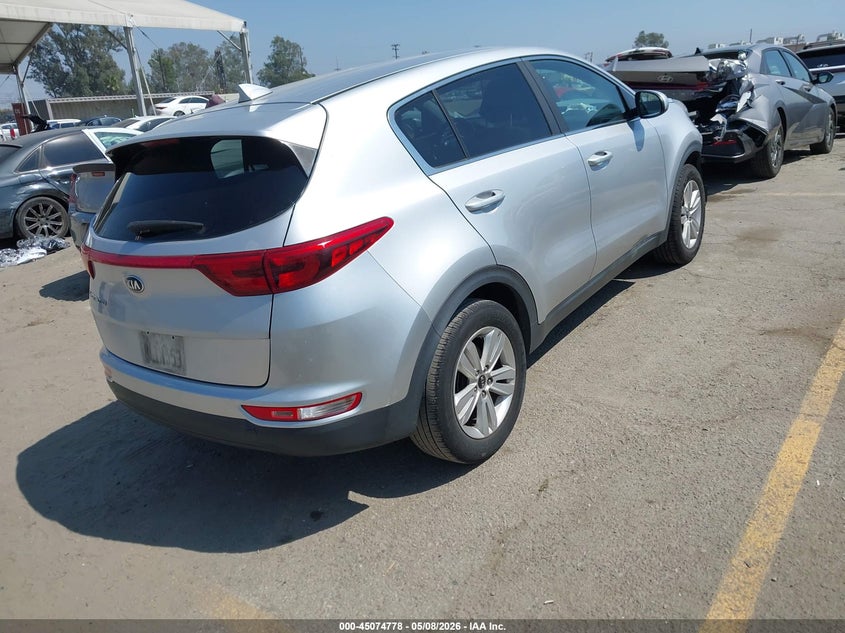 VIN KNDPM3AC5K7610807 2019 KIA SPORTAGE LX