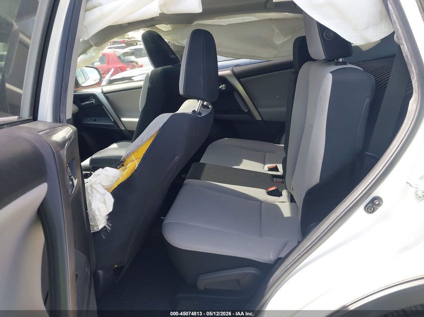 VIN JTMWFREV6JJ737698 2018 TOYOTA RAV4 XLE