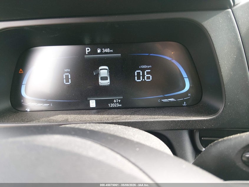 2025 HYUNDAI ELANTRA auction photo 7