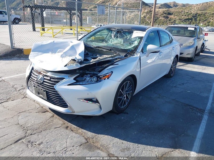 Vin: 58abk1gg0hu068402, lot: 45572768, lexus es 350 20172