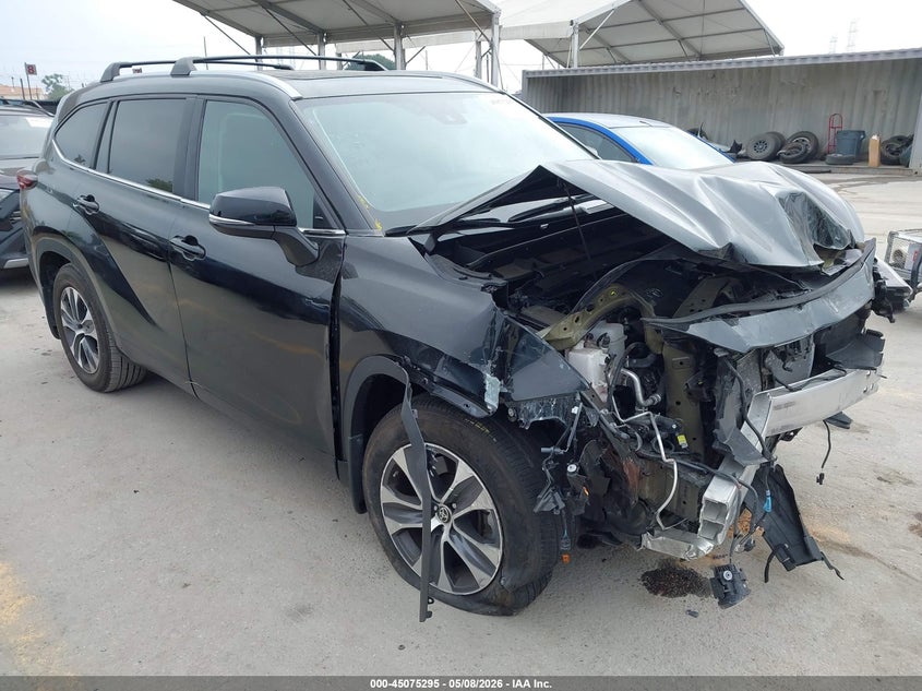Vin: 5tdkdrah4rs051307, lot: 45572849, toyota highlander xle 2024 img_1