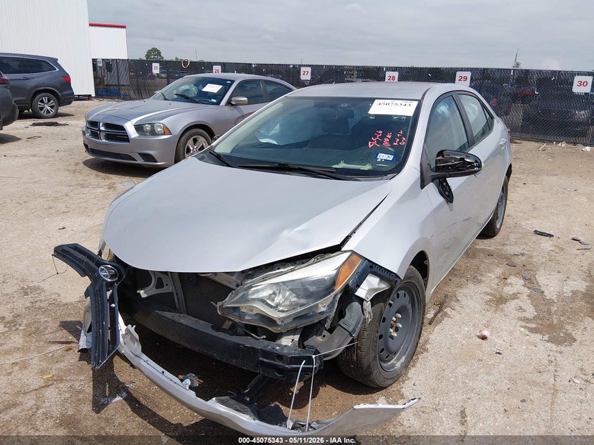 2015 Toyota Corolla Le 5YFBURHE1FP332660 photo 1