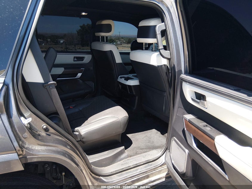2023 TOYOTA SEQUOIA auction photo 8