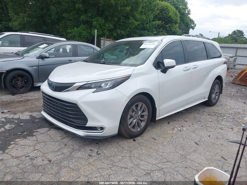2024 Toyota Sienna Xle 5TDYRKEC1RS214139 photo 1