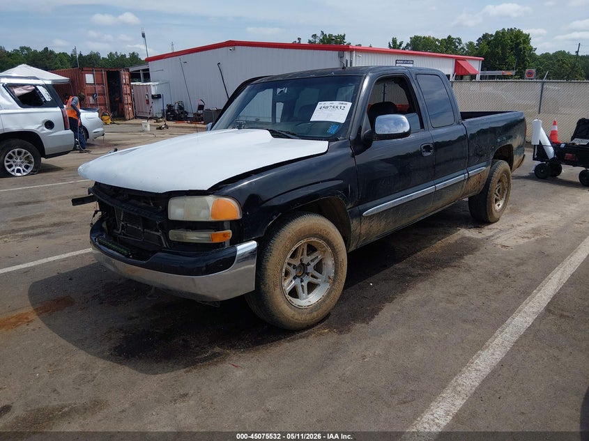 2002 GMC SIERRA 1500 auction photo 2