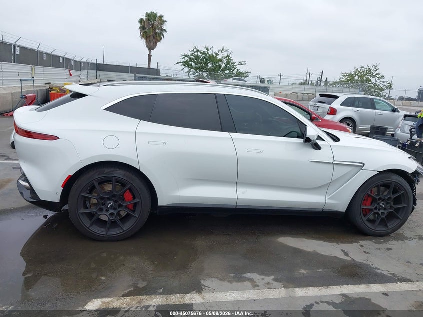 2021 Aston Martin Dbx VIN: SCFVUJAW5MTV03886 Lot: 45075676