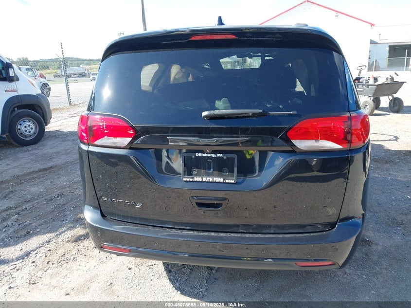CHRYSLER PACIFICA - zdjęcie 15