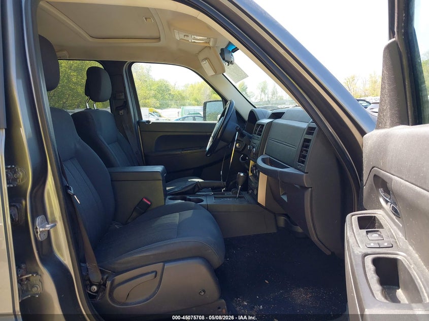2012 JEEP LIBERTY auction photo 5