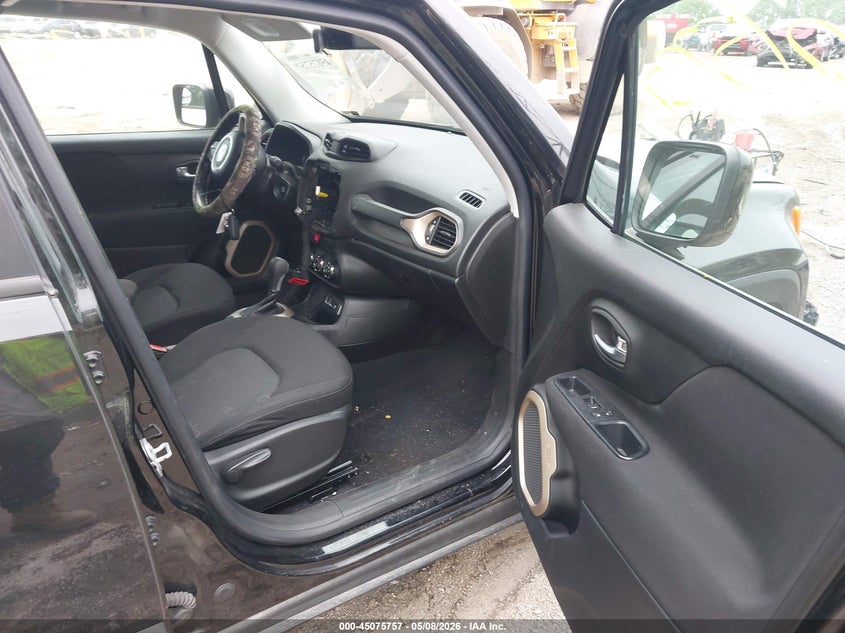 2016 JEEP RENEGADE auction photo 5