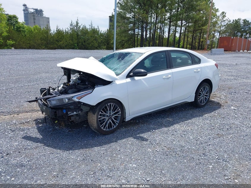 2023 KIA FORTE auction photo 2