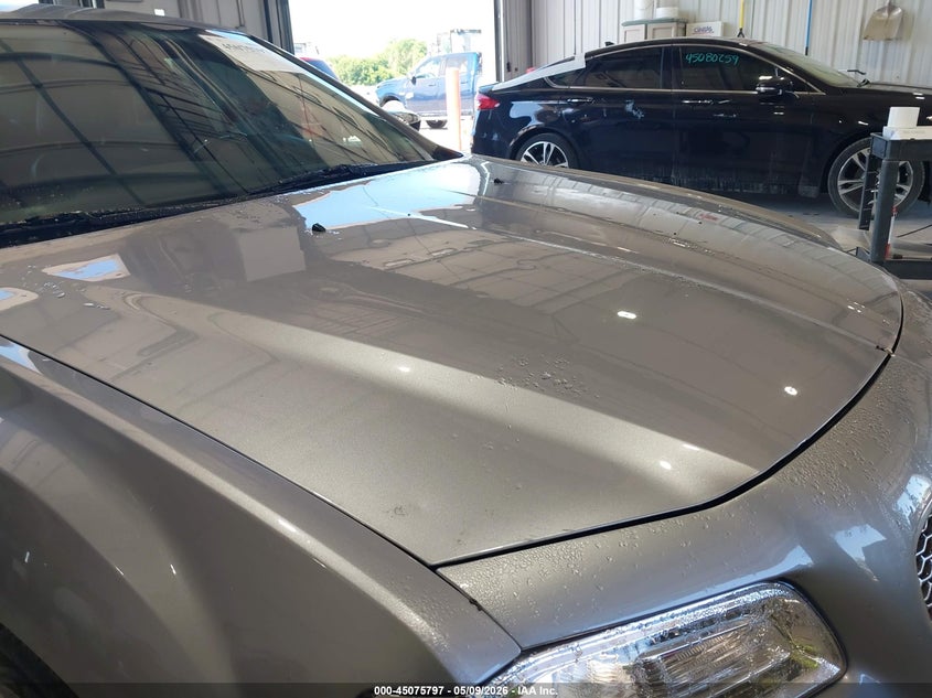 2015 Chrysler 300C Awd VIN: 2C3CCAKG8FH769570 Lot: 45075797