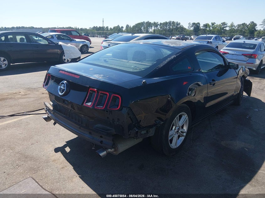 Vin: 1zvbp8am4e5266259, lot: 45573408, ford mustang v6 20144