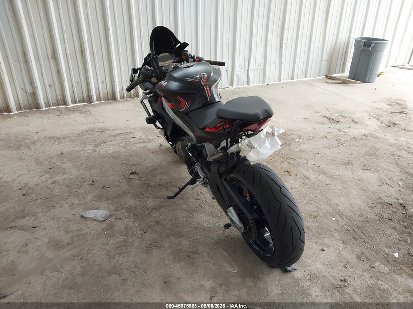 2025 APRILIA RS auction photo 3