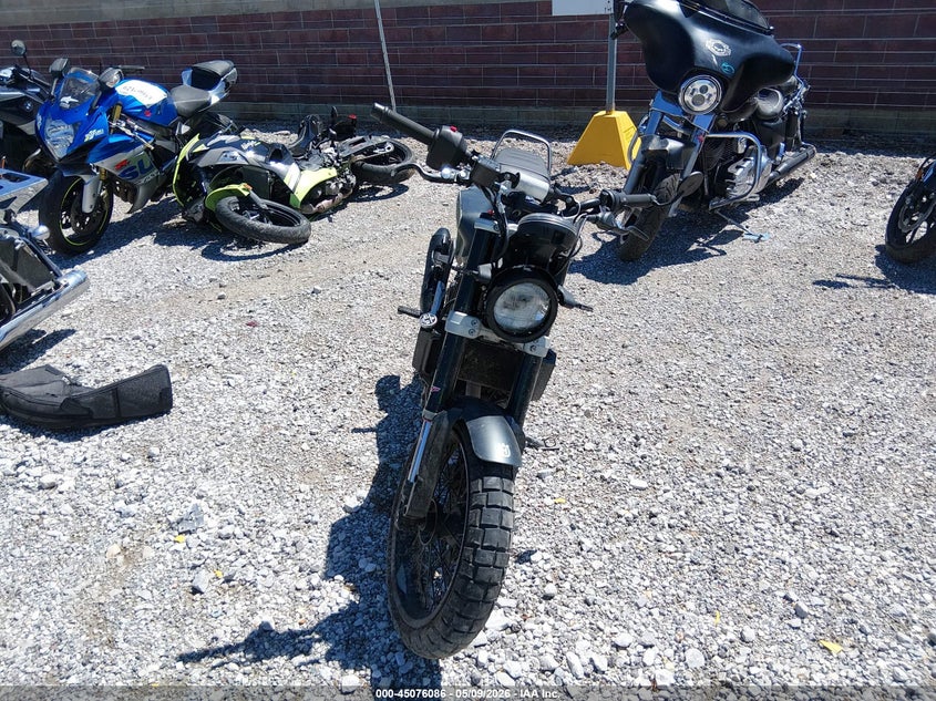 2020 HUSQVARNA VITPILEN 401/SVARTPILEN 401 auction photo 5