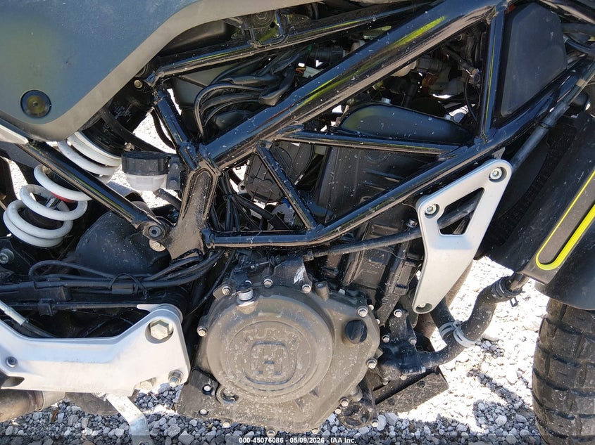 2020 HUSQVARNA VITPILEN 401/SVARTPILEN 401 auction photo 8