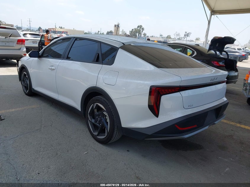 Vin: 3kpfu4de0se025342, lot: 45573683, kia k4 ex 20253