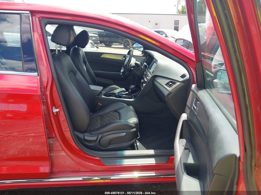 VIN 5NPE34AF3KH755754 2019 HYUNDAI SONATA SPORT