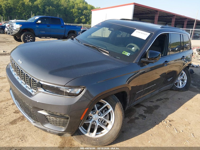 2025 Jeep Grand Cherokee Laredo X 4x4 1C4RJHAG7SC282878 photo 1